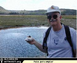 El astrobi�logo de la NASA David Des Marais en los campos del Parque Nacional de Yellowstone. Cr�dito de la Imagen: SPACE.com
