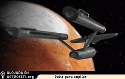La nave Enterprise orbitando el ficticio planeta Vulcano
(Cortes�a de Star Trek STARTREK.COM, Copyright 2007 CBS Studios Inc.)