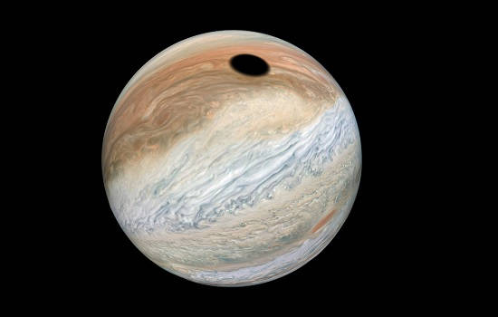 La nave Juno de la NASA ve la sombra de una luna en otro mundo