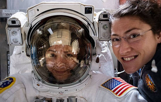 Las astronautas Christina Koch  y Jessica Meir completaron primer paseo espacial de mujeres en la ISS