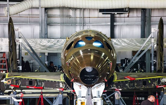 La nueva nave de Virgin consigue sus alas