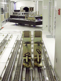 Fotografa del laboratorio de combinacin del haz. 
<a href="http://planetquest.jpl.nasa.gov/images/delay2.jpg ">Ampliar Imagen</a>