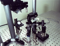 Experimento de anulacin en el laboratorio de luz visible en el JPL.
<a href="http://planetquest.jpl.nasa.gov/images/nulling.jpg">Ampliar Imagen</a>