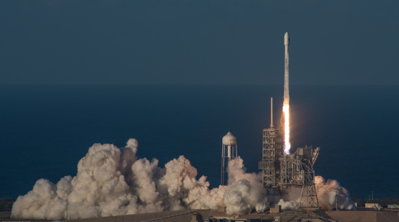 SpaceX lanza el Immarsat 5 F4