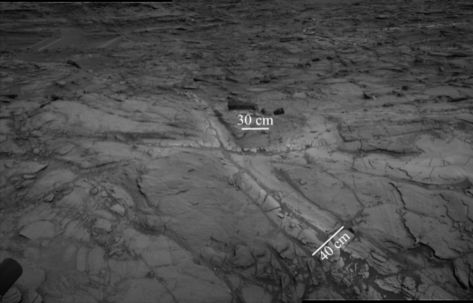 Imagen compuesta de halos en Marte por el rover Curiosity