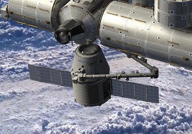 Dragon acoplada a ISS