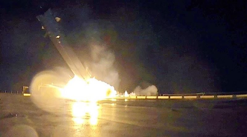 Explosión de un vector de Space X durante aterrizaje